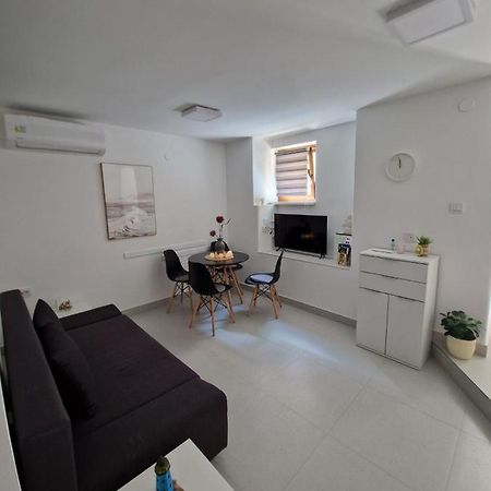 Zad Senj Apartman Екстериор снимка
