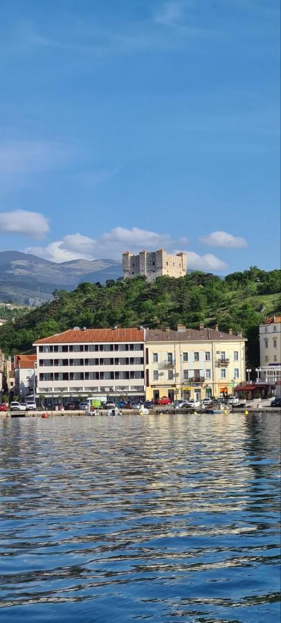 Zad Senj Apartman Екстериор снимка